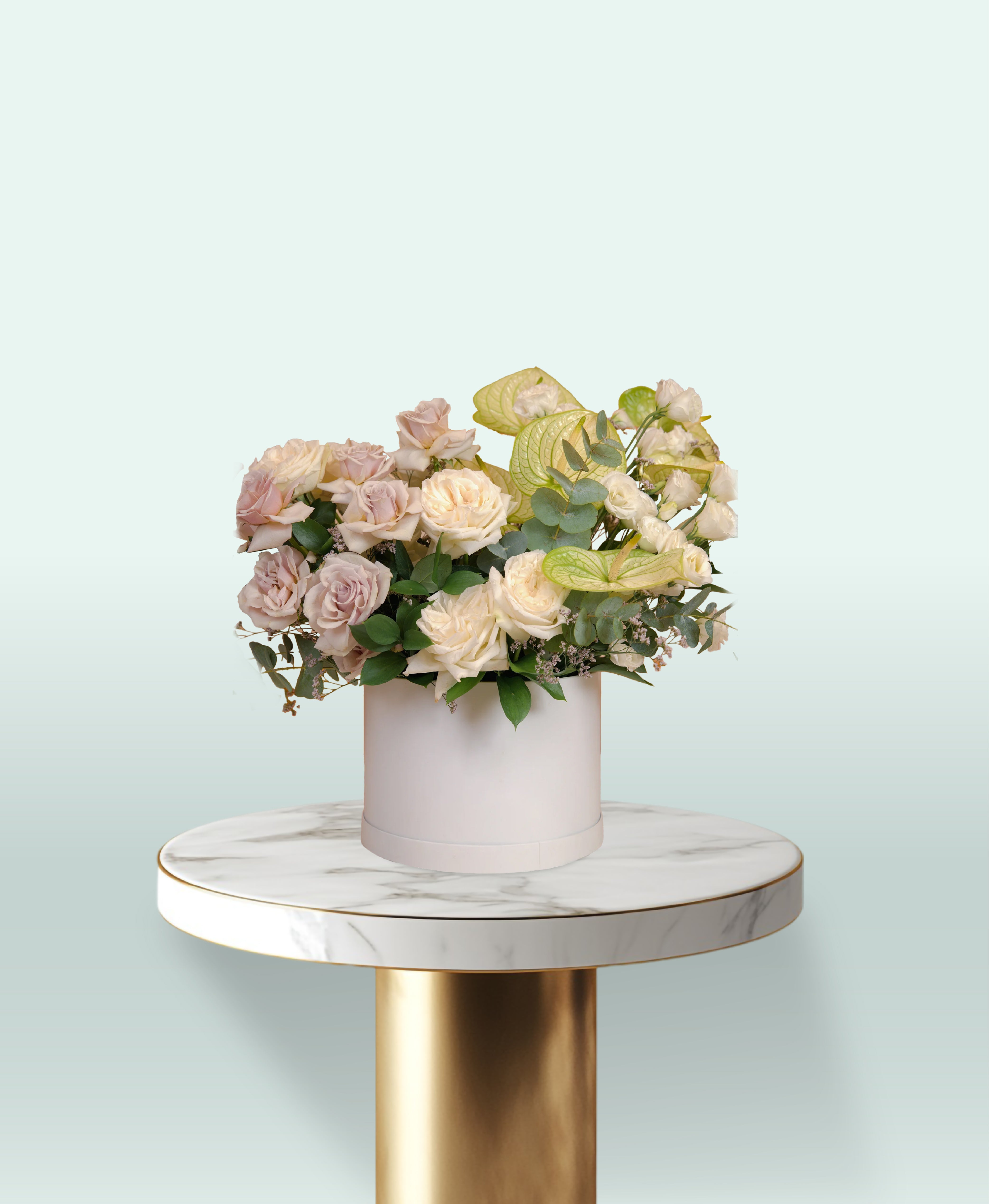 White Candy – Elegant Rose & Anthurium Hatbox